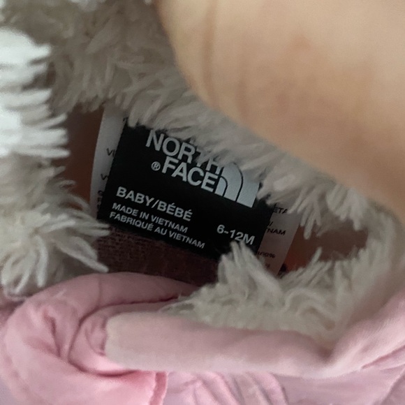 North face baby snow suit - Picture 3 of 3